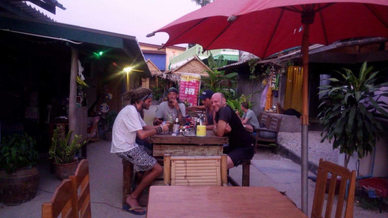 The Pier Homestay Thongsala Exterior photo